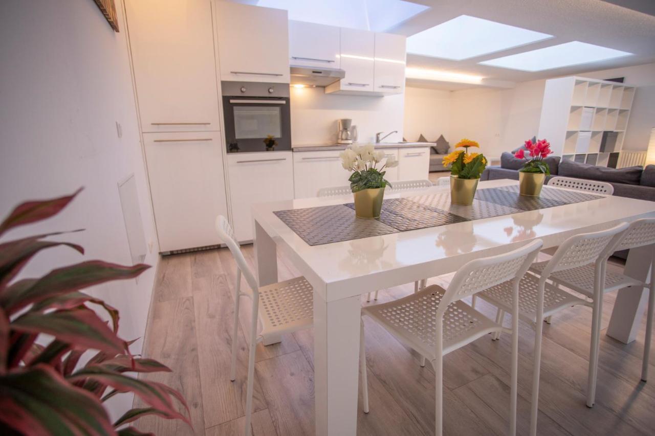 Innsbruck City Center Duplex I 24H Self-Check-In Buitenkant foto
